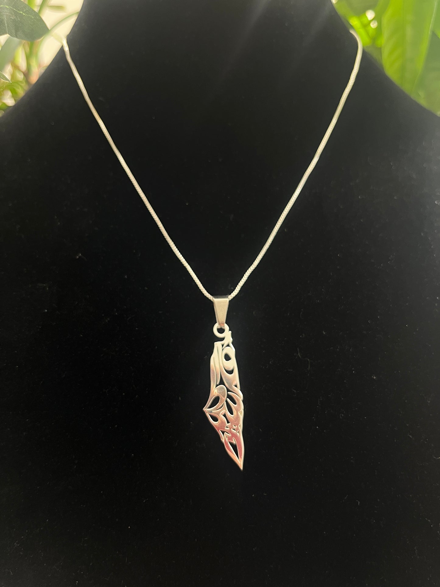 Country map name pendant