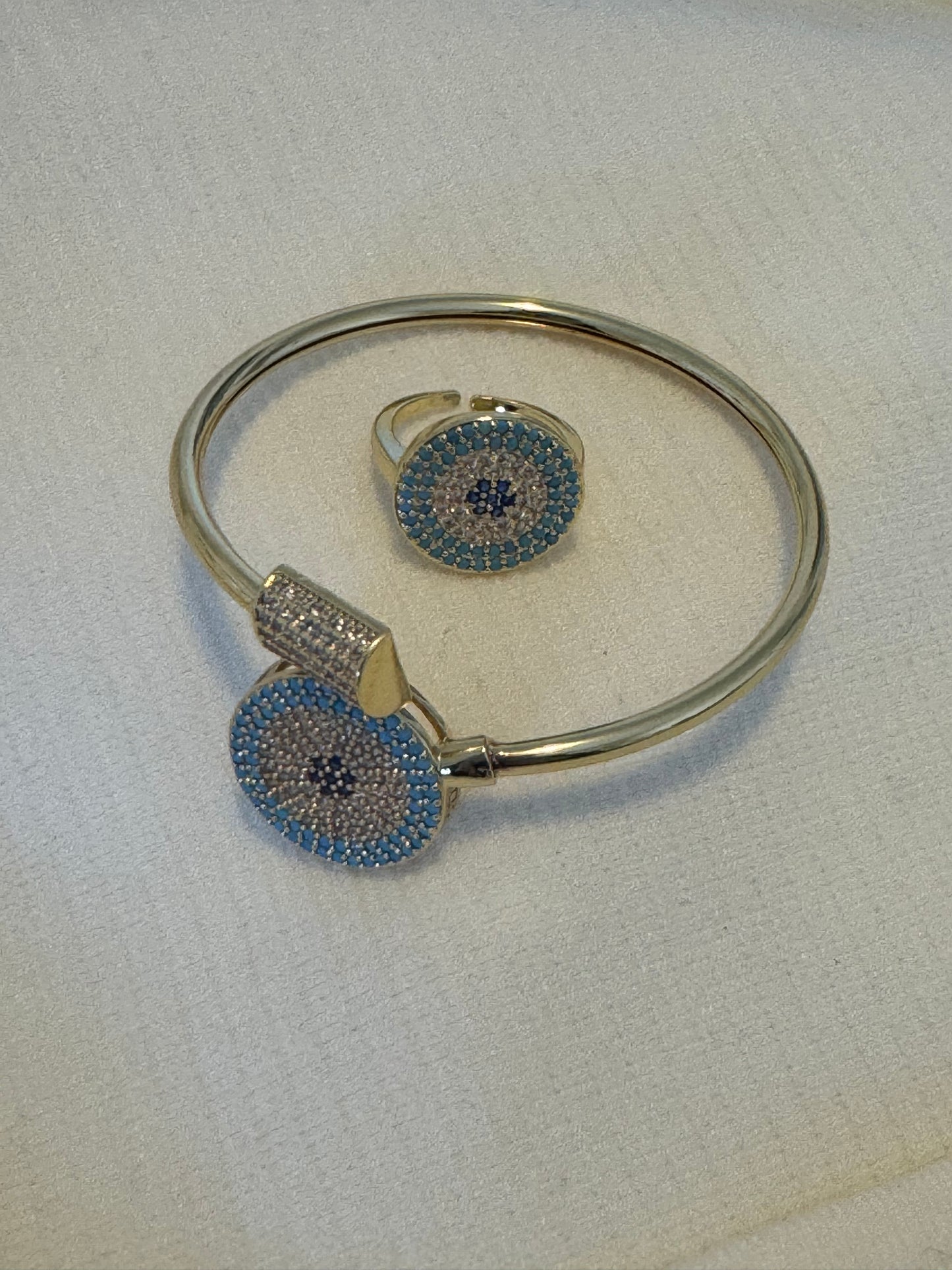 Round eye cubic zirconia bracelet and ring set