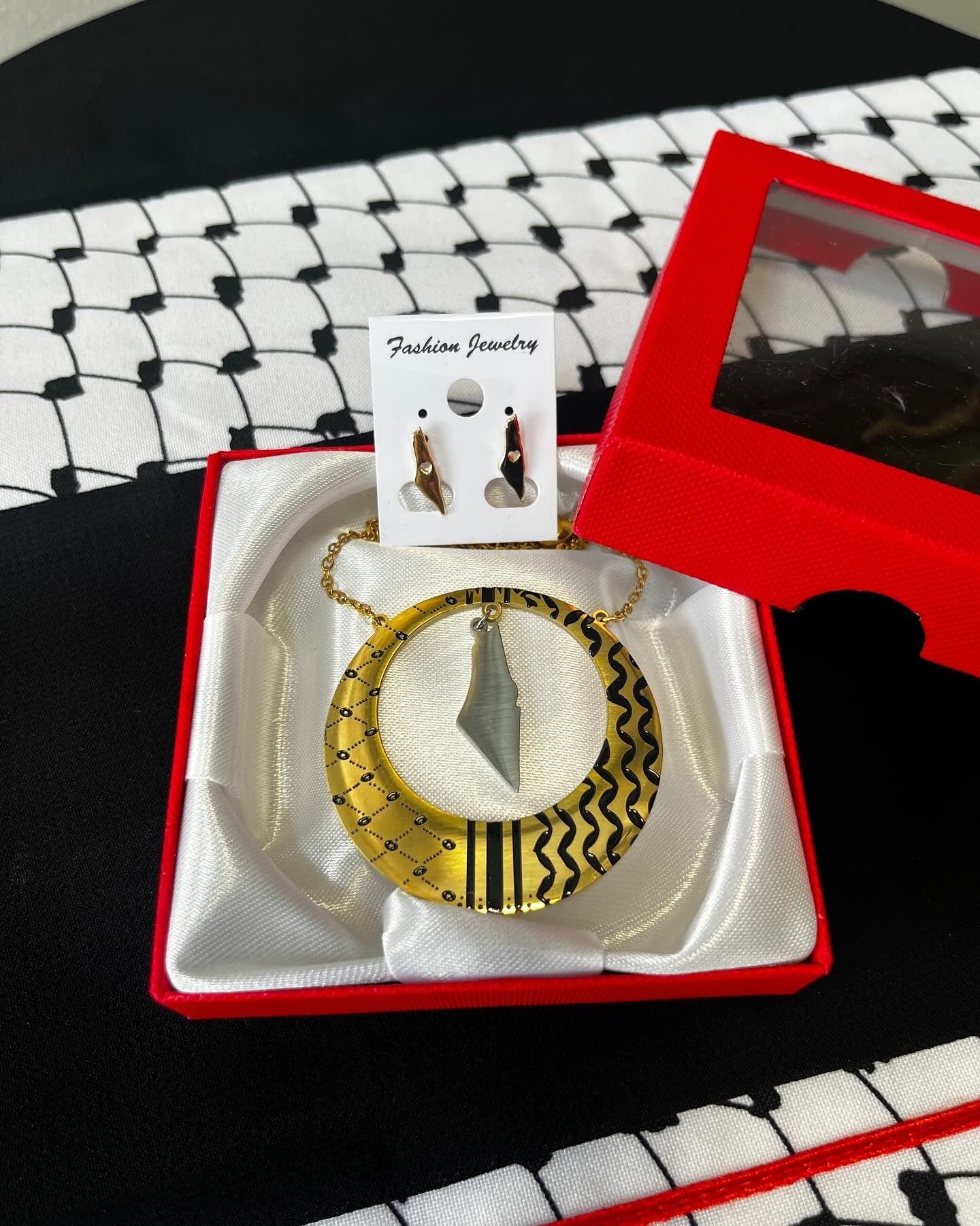 Palestine solidarity gift sets