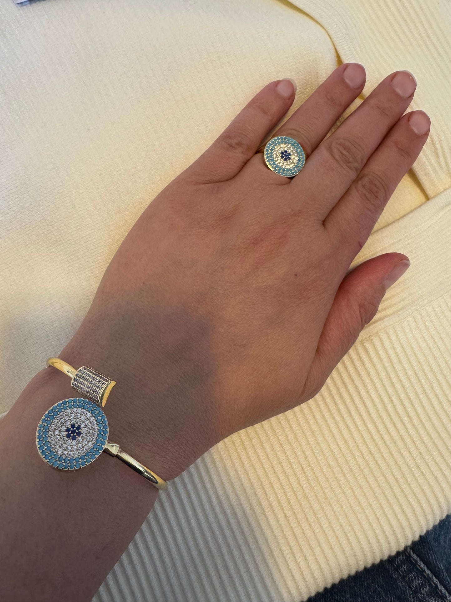 Round eye cubic zirconia bracelet and ring set