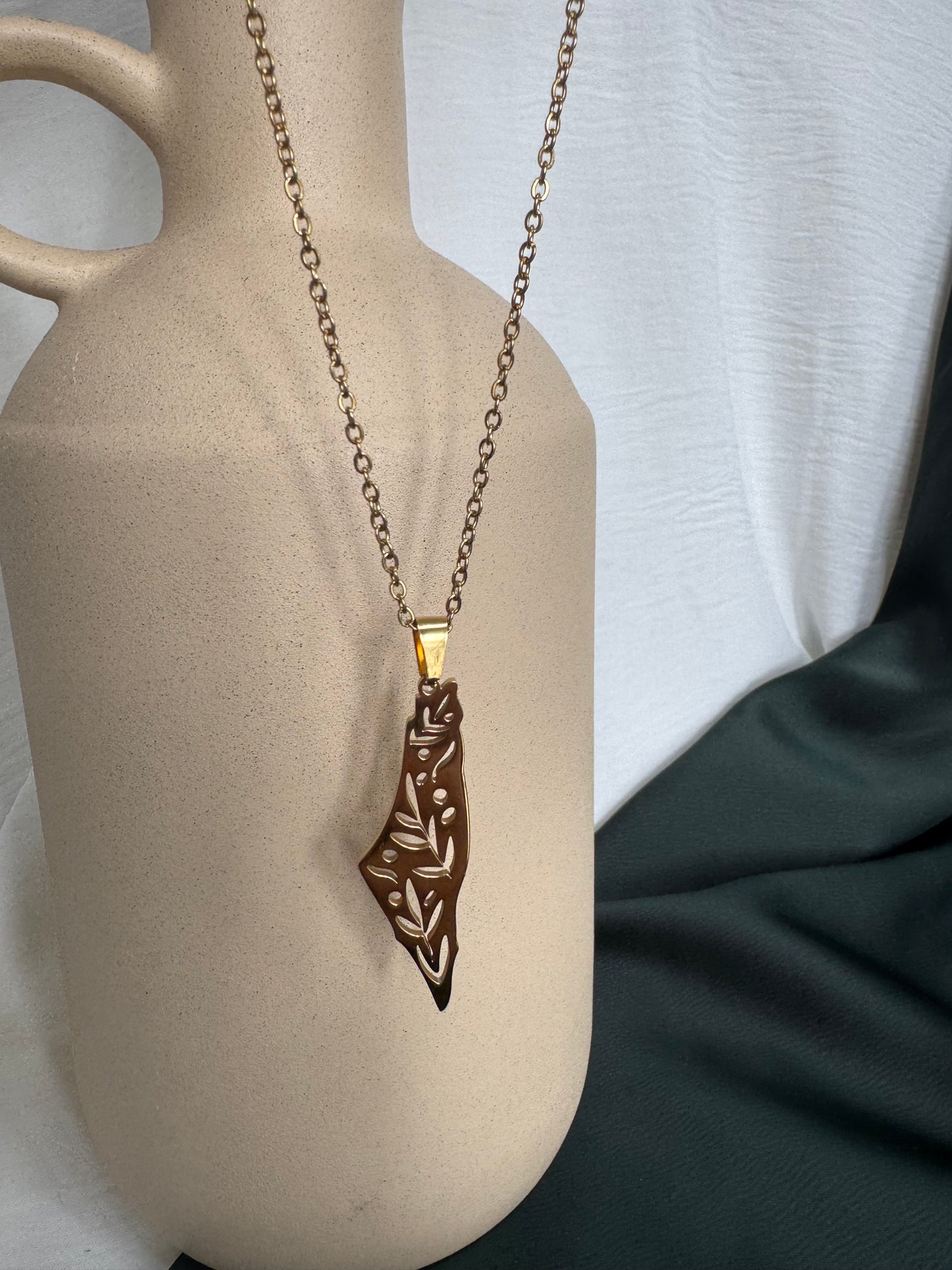 Custom country pendants