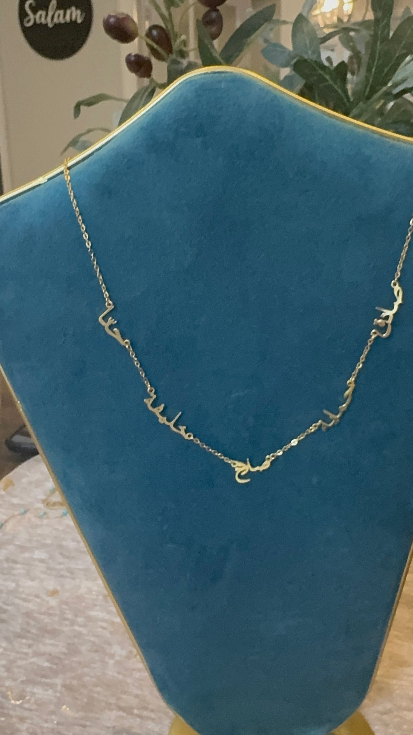 Multiple name necklace