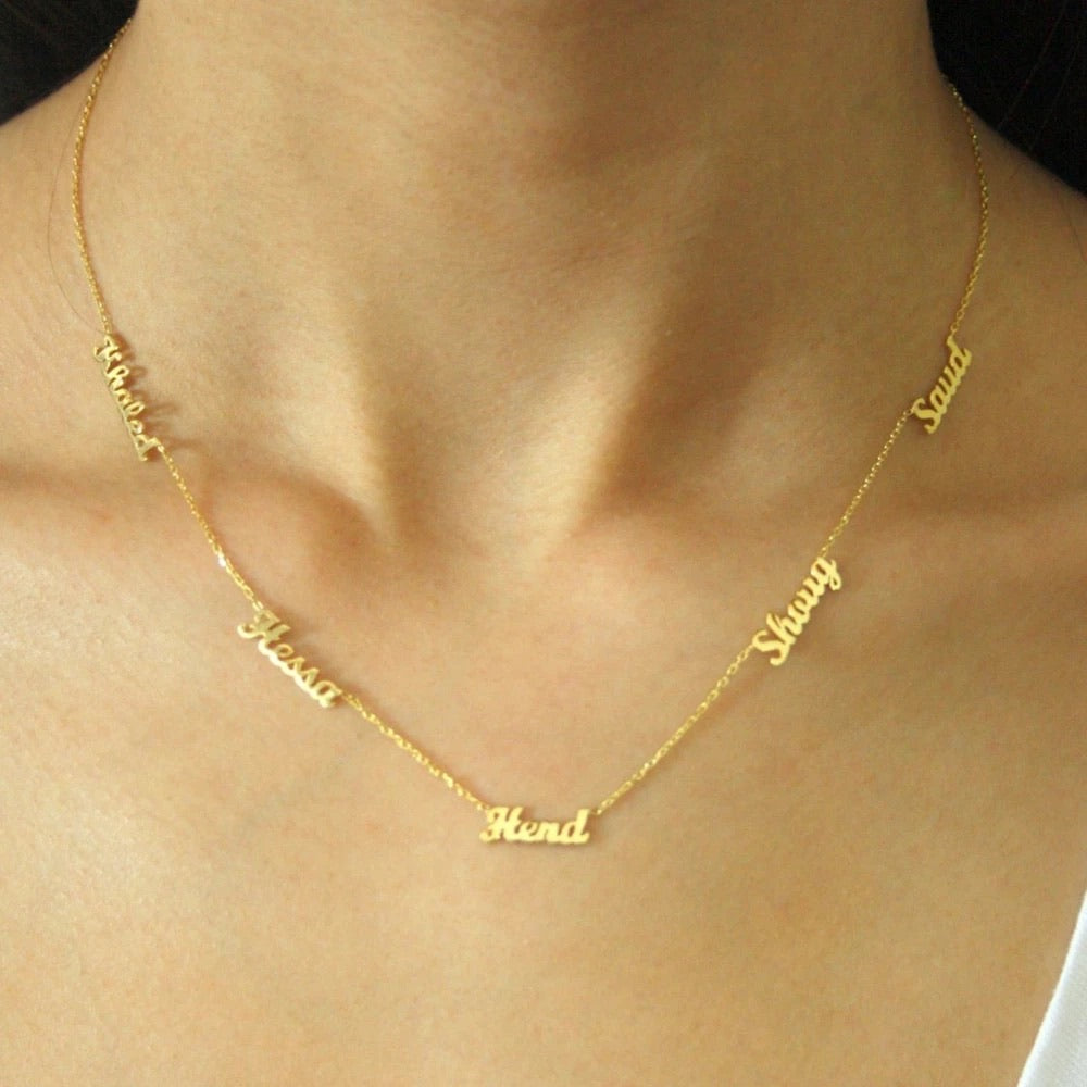 Multiple name necklace