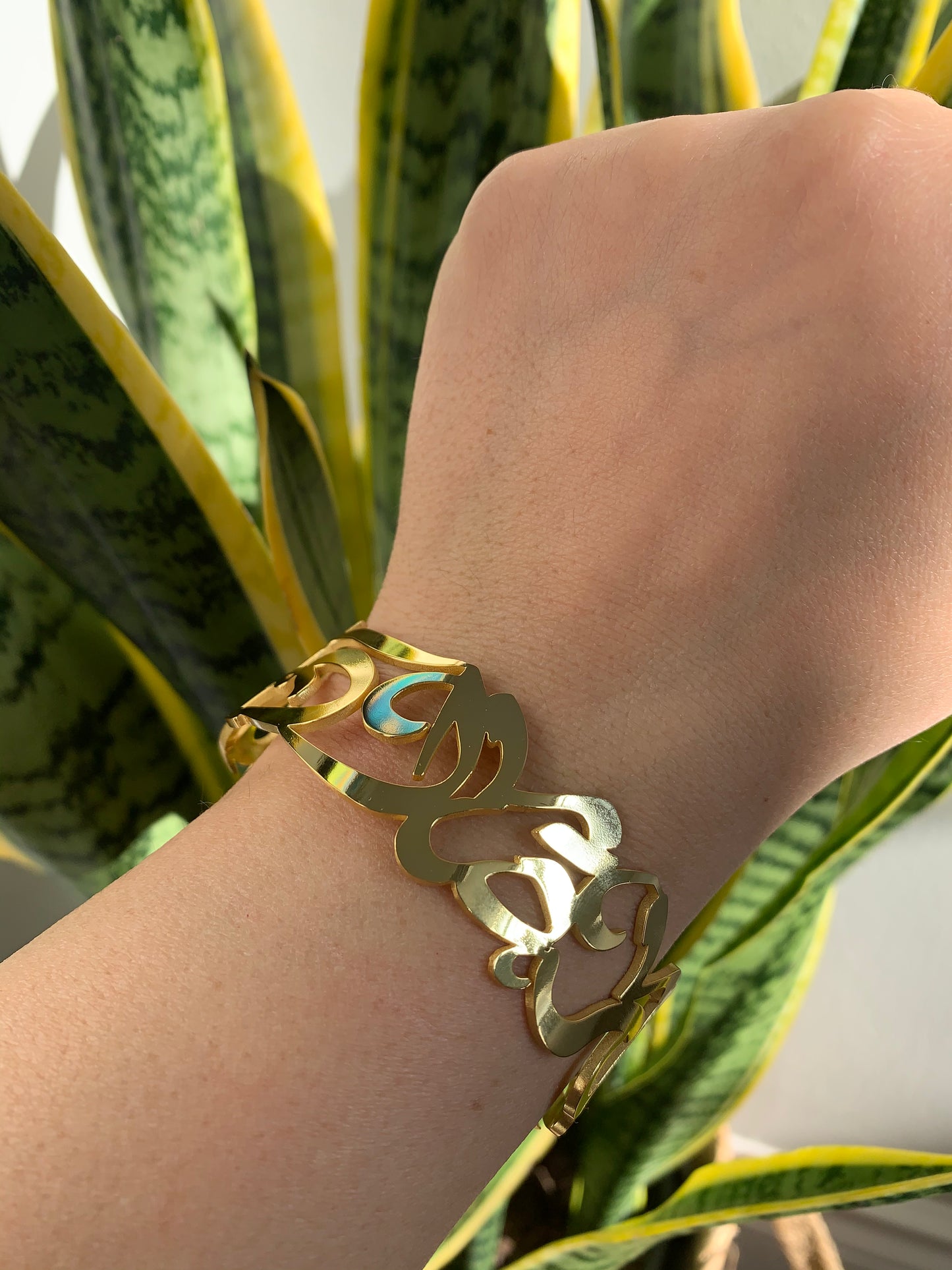 Arabic Caligraphy bangle bracelet customized