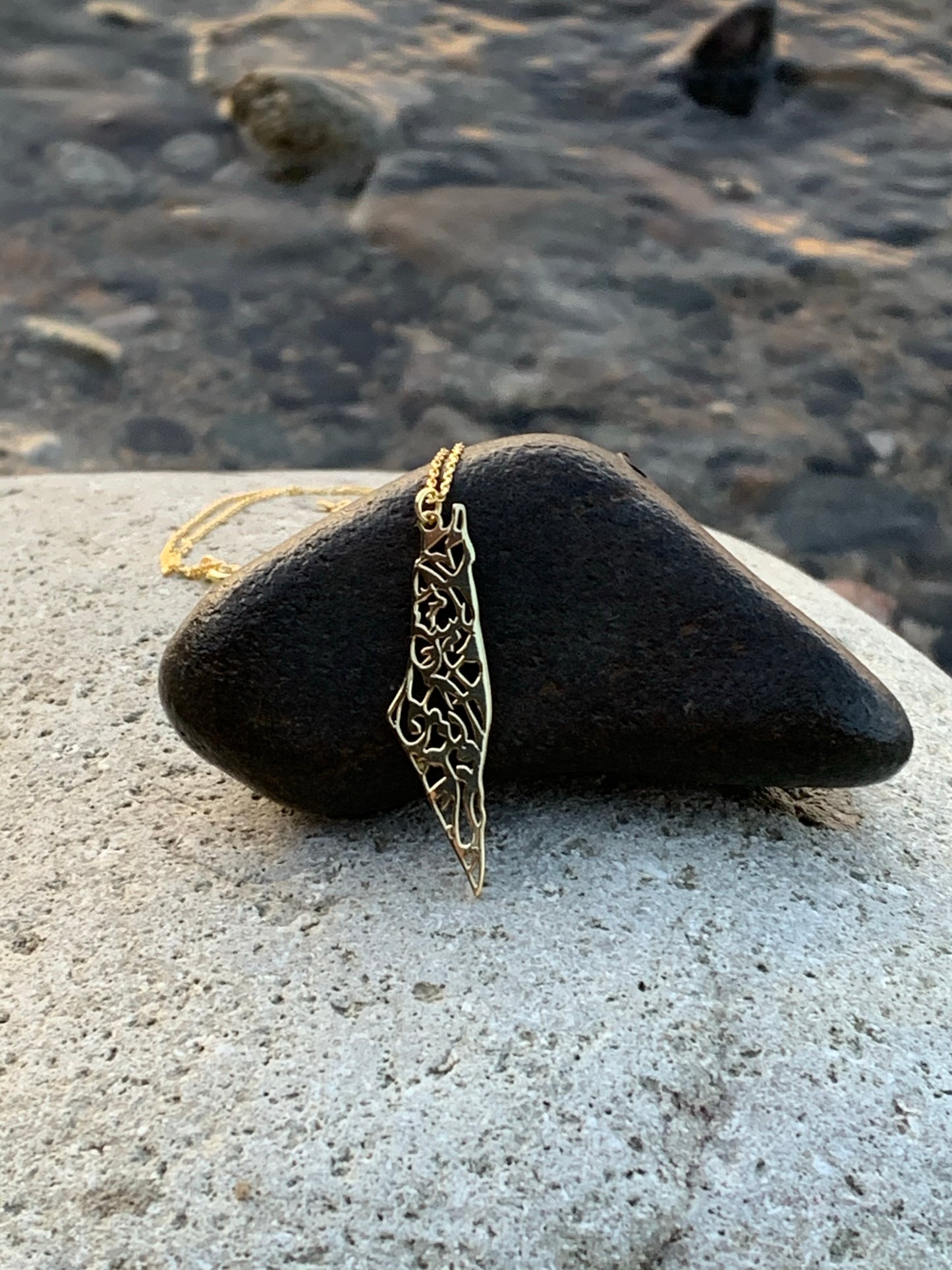 Custom country pendants