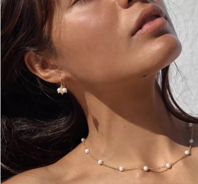 Elegant Pearl necklace