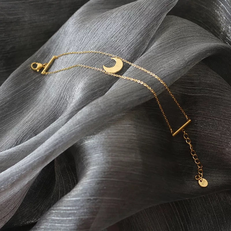 Double layer hammered moon bracelet