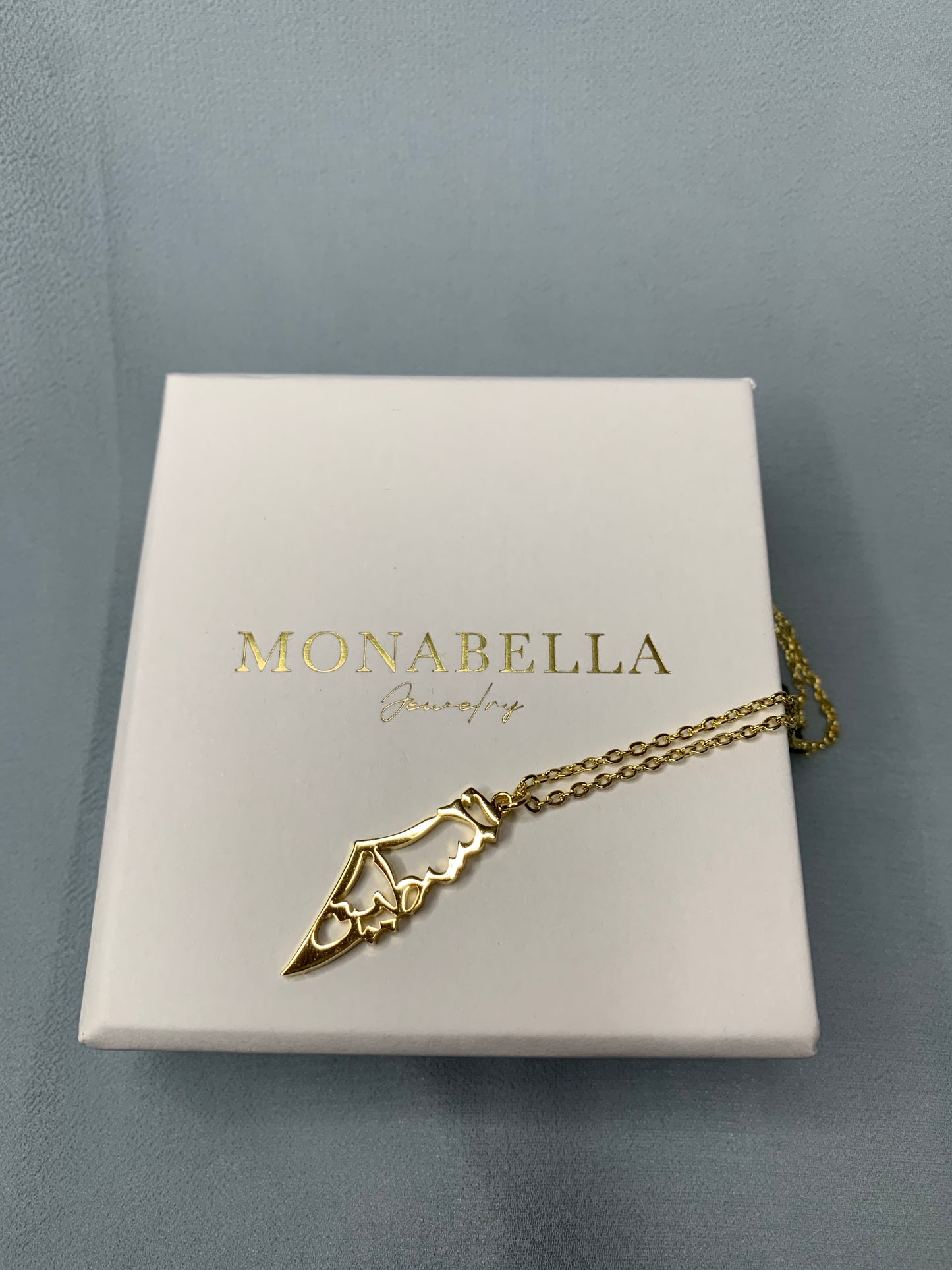 Palestinian gold pendant